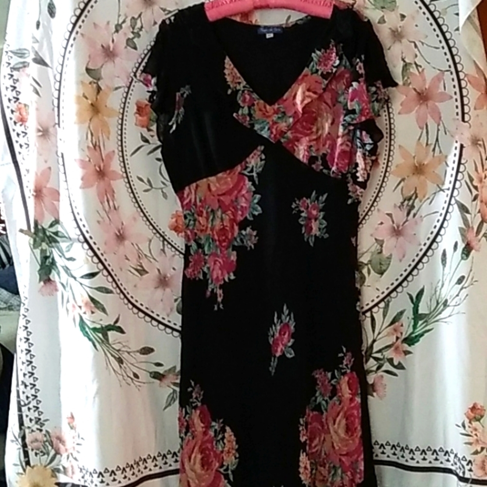 GORGEOUS VINTAGE DRESS